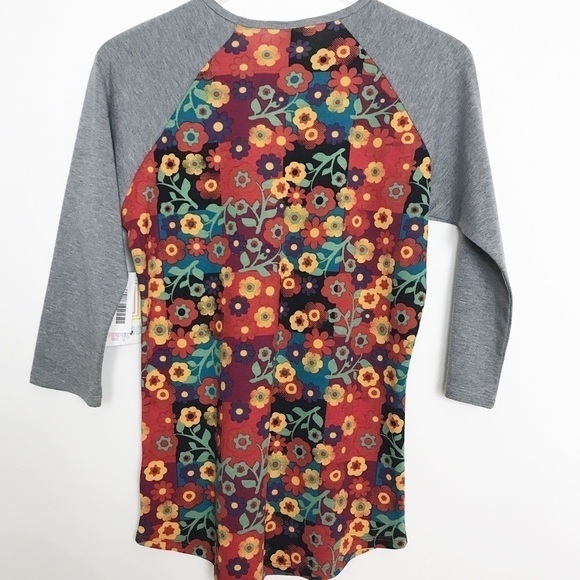 LuLaRoe Randy pullover floral body grey sleeve NWT - Picture 6 of 8